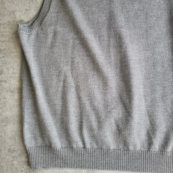 Vintage Pendleton Gray Merino Wool Sweater Vest - Picture 3 of 8
